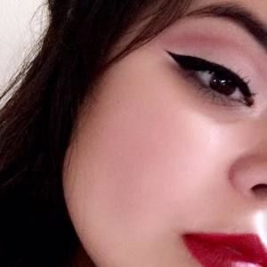 Meet your Posher, Sienna